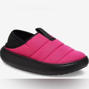 NEW Crocs size 5.5 Womens Classic Puff Moc Slipper Pink shoes